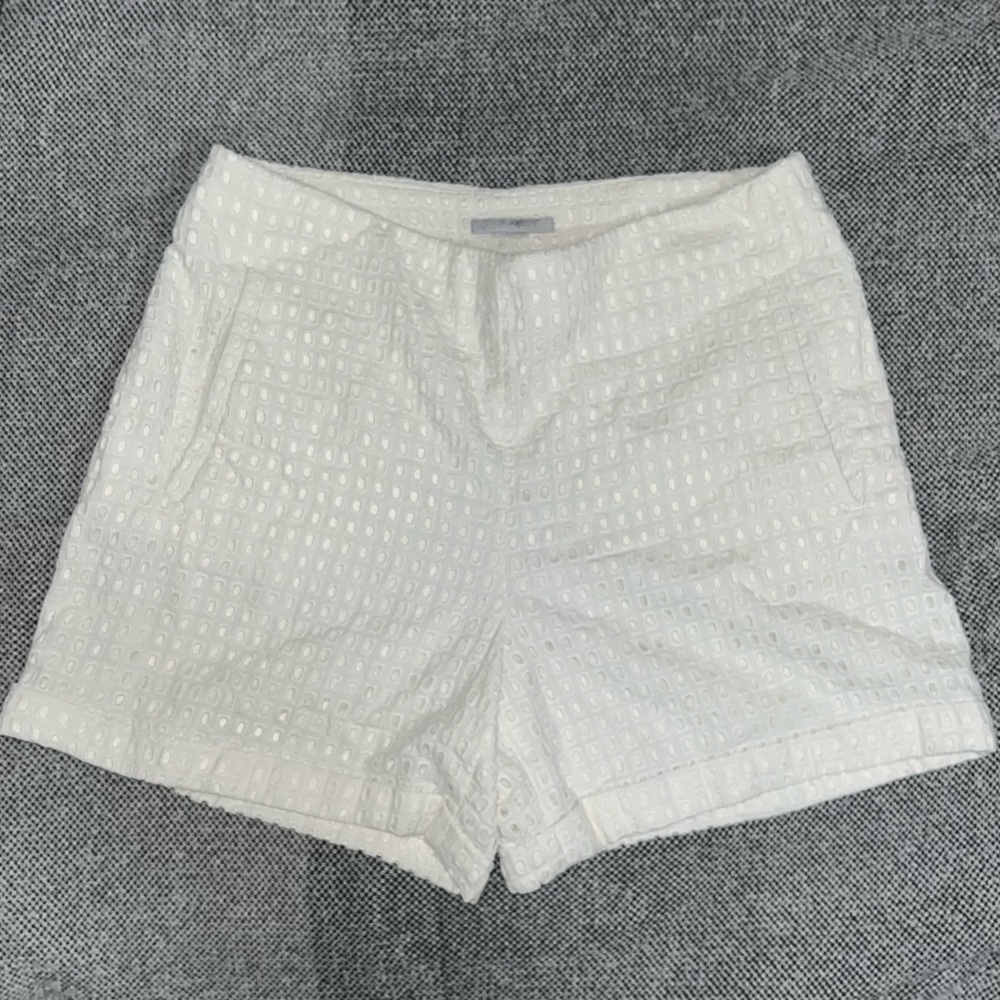 H&M: White shorts with a cute pattern.